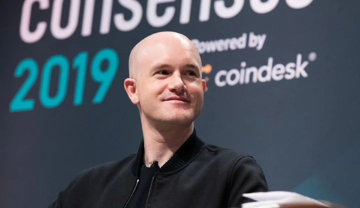 CEO Coinbase Menolak Kesalahan Akuntansi FTX, Mengatakan Dana Jelas Dicuri