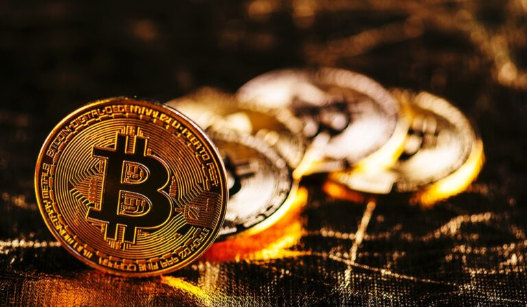 Prediksi Harga Bitcoin sebagai Volume Perdagangan $10 Miliar Membanjiri Akhir Pekan